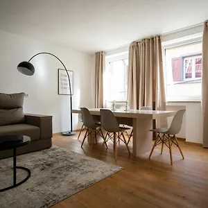 Old Town 2 Rooms/baths Appartement Düsseldorf